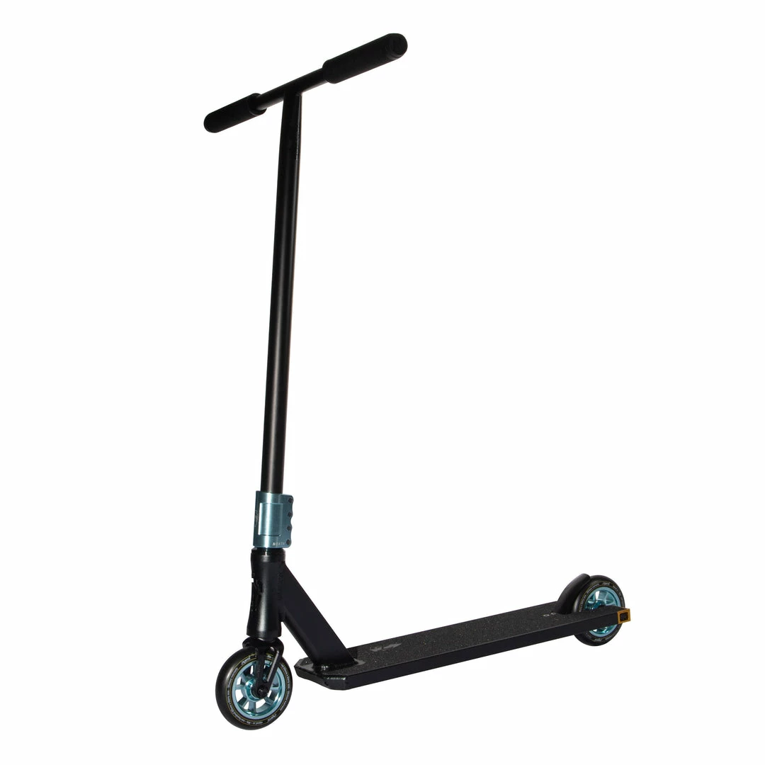 New 👍 North Scooters North Tomahawk Scooter V5 🥰 3 North Scooters North Tomahawk Scooter V5