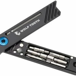 Gravel & Road Wolf Tooth 8-Bit Pliers